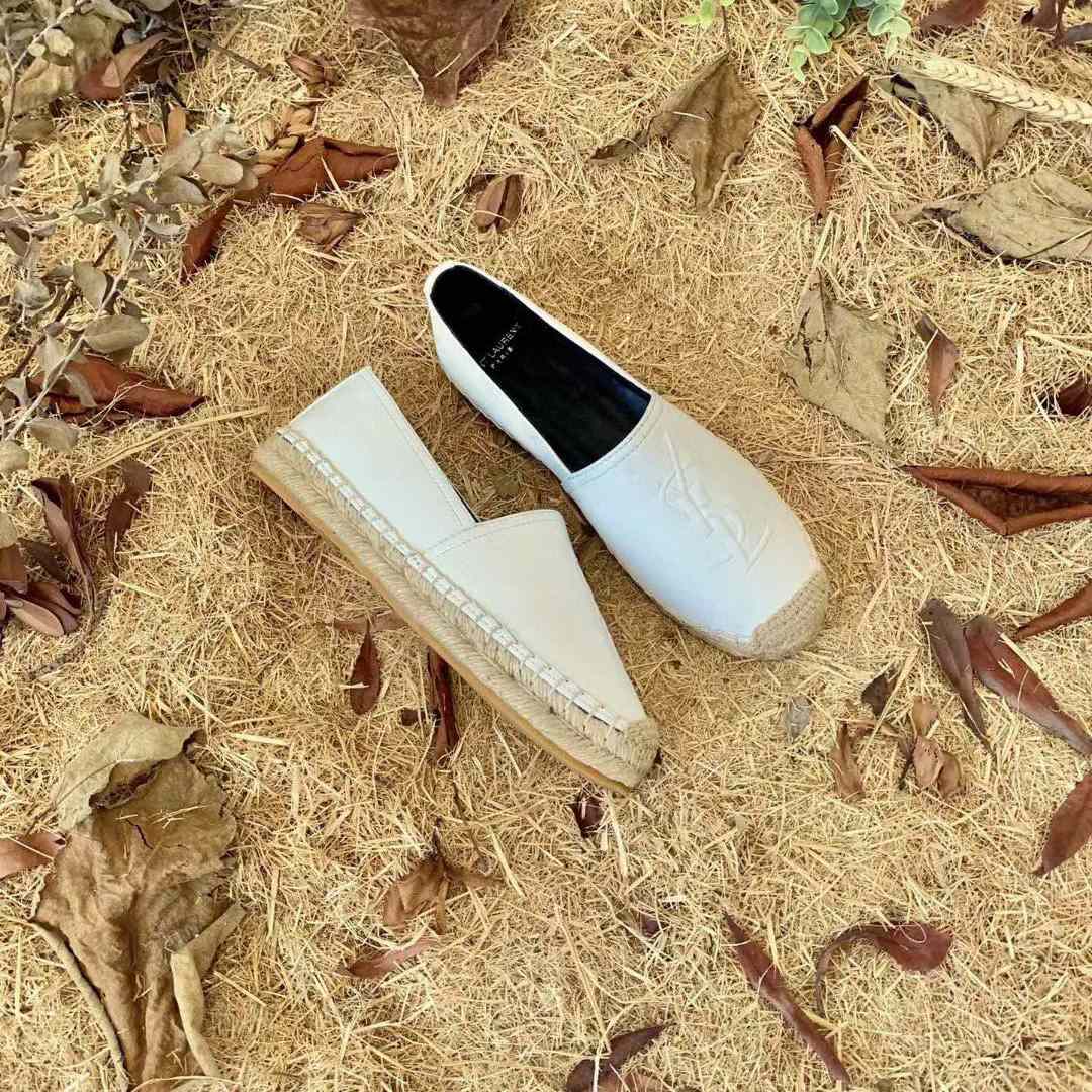 Saint Laurent Cassandre Espadrilles aus Lammleder - EUR FASHION