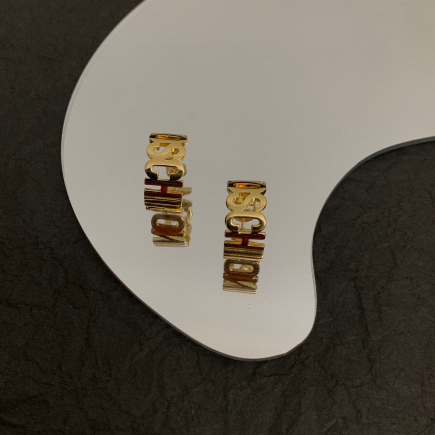 Kleine Creolen mit Moschino-Logo-Schriftzug - EUR FASHION