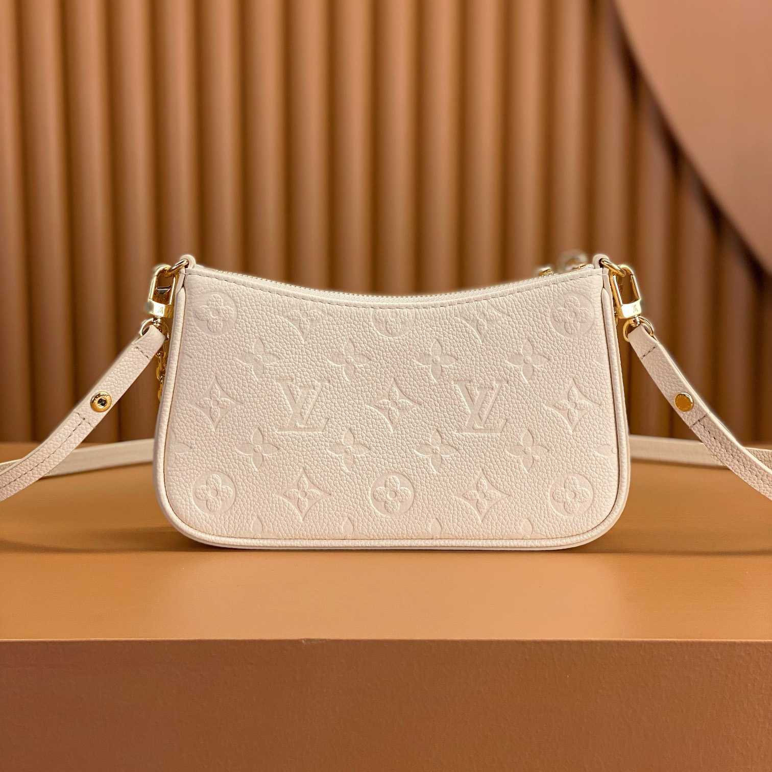 Louis Vuitton Easy Pouch On Strap (19–11,5–3 cm) M81066 - EUR FASHION