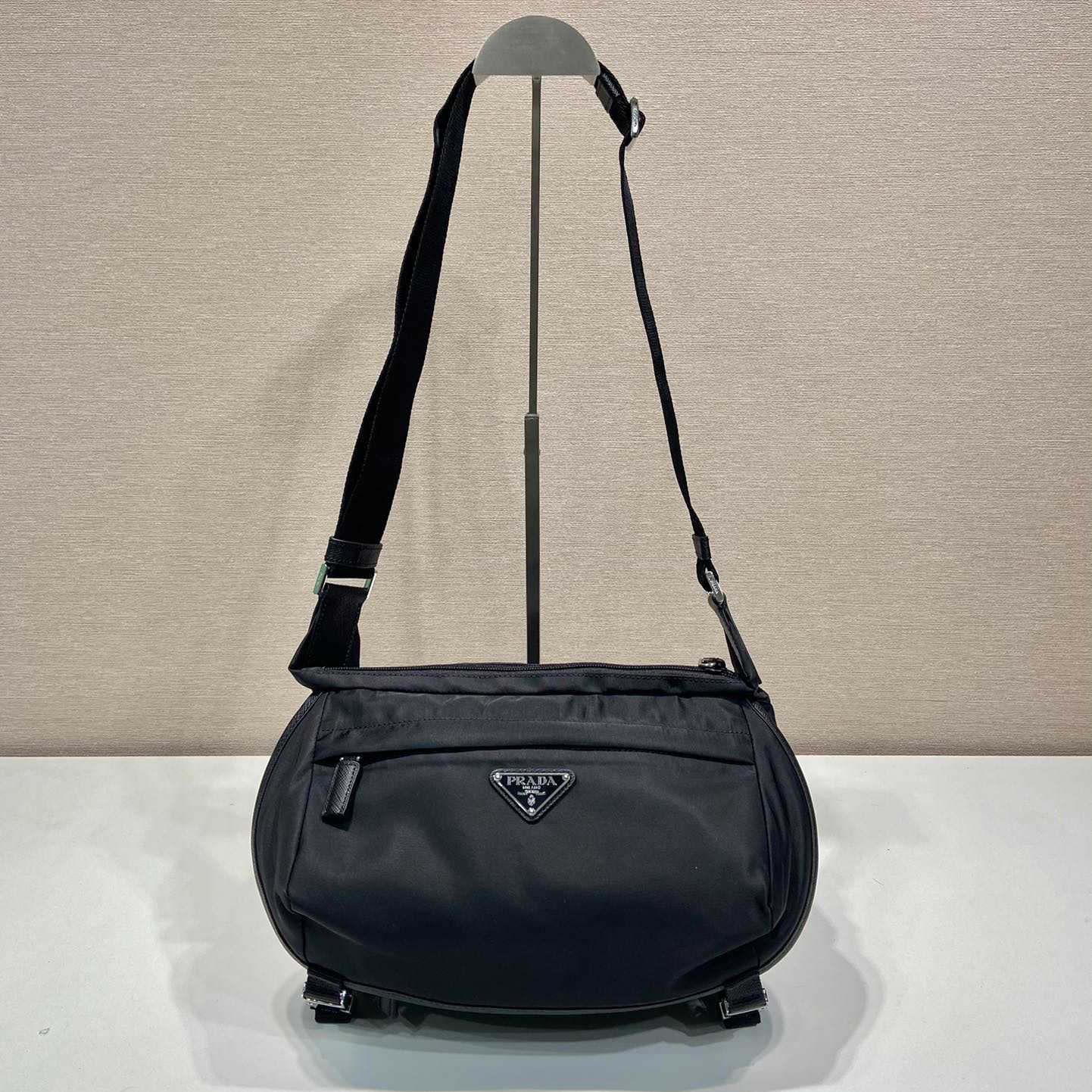 Prada Umhängetasche aus Re-Nylon und Saffiano-Leder - EUR FASHION