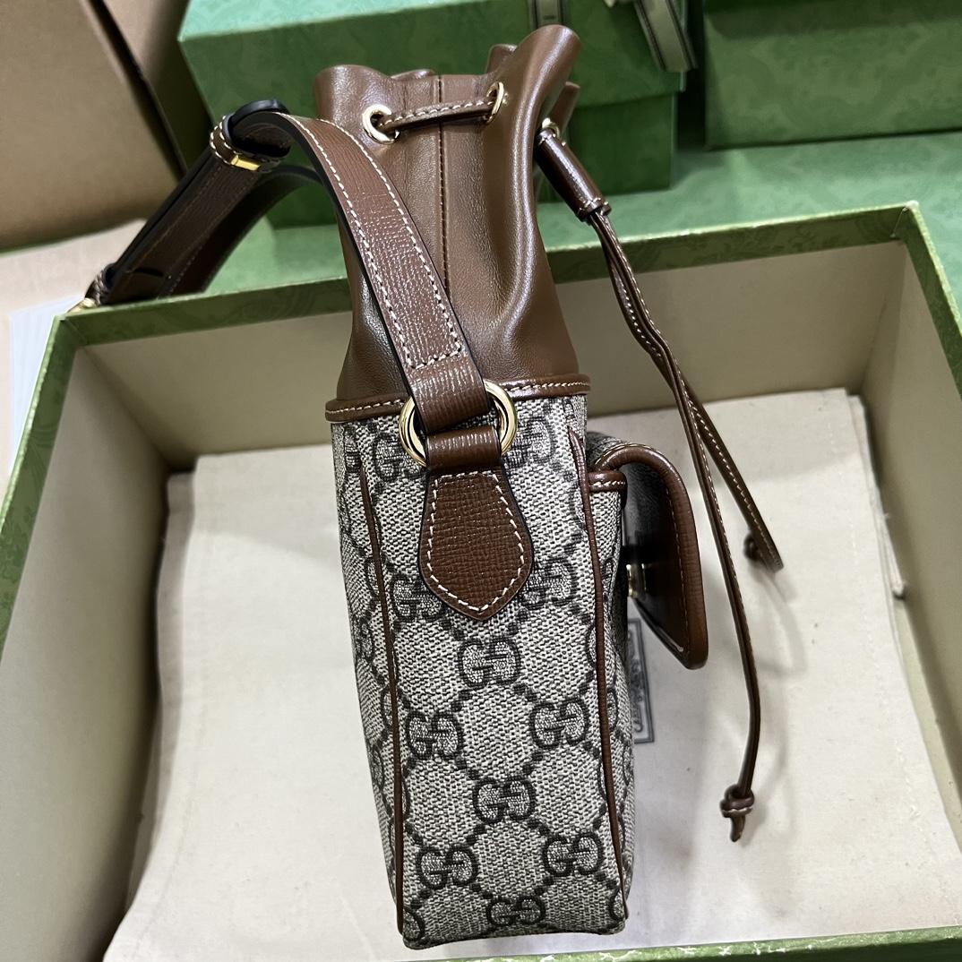 Gucci GG Mini-Beuteltasche mit ineinandergreifendem G - EUR FASHION