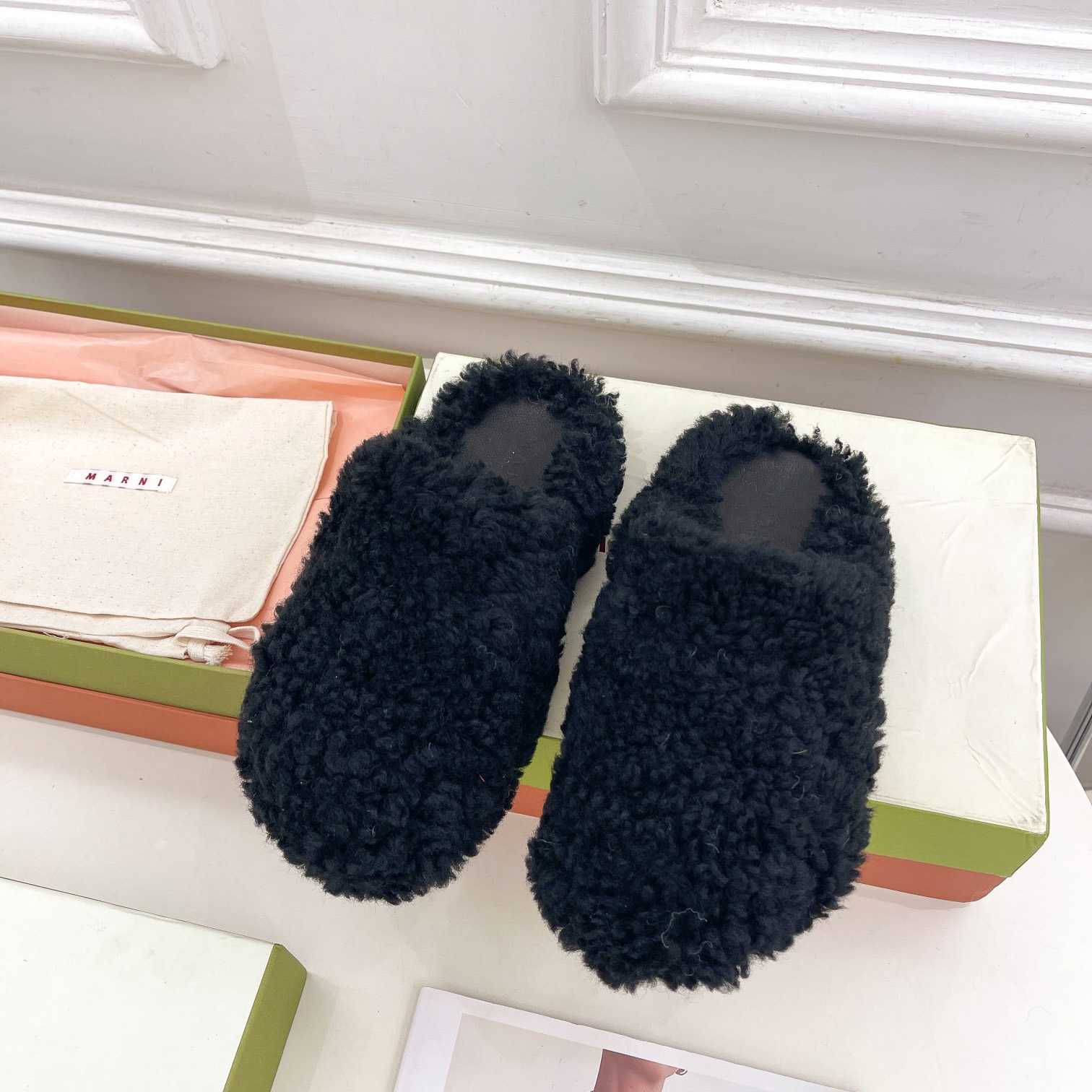 Strukturierte Slip-on-Mules von Marni - EUR FASHION