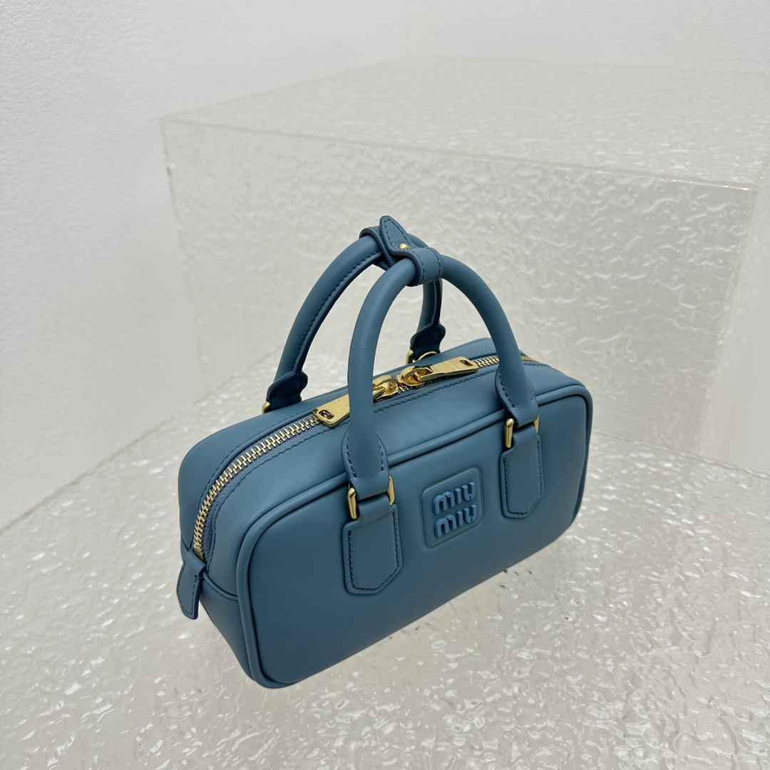 Miu Miu Arcadie Ledertasche - EUR FASHION