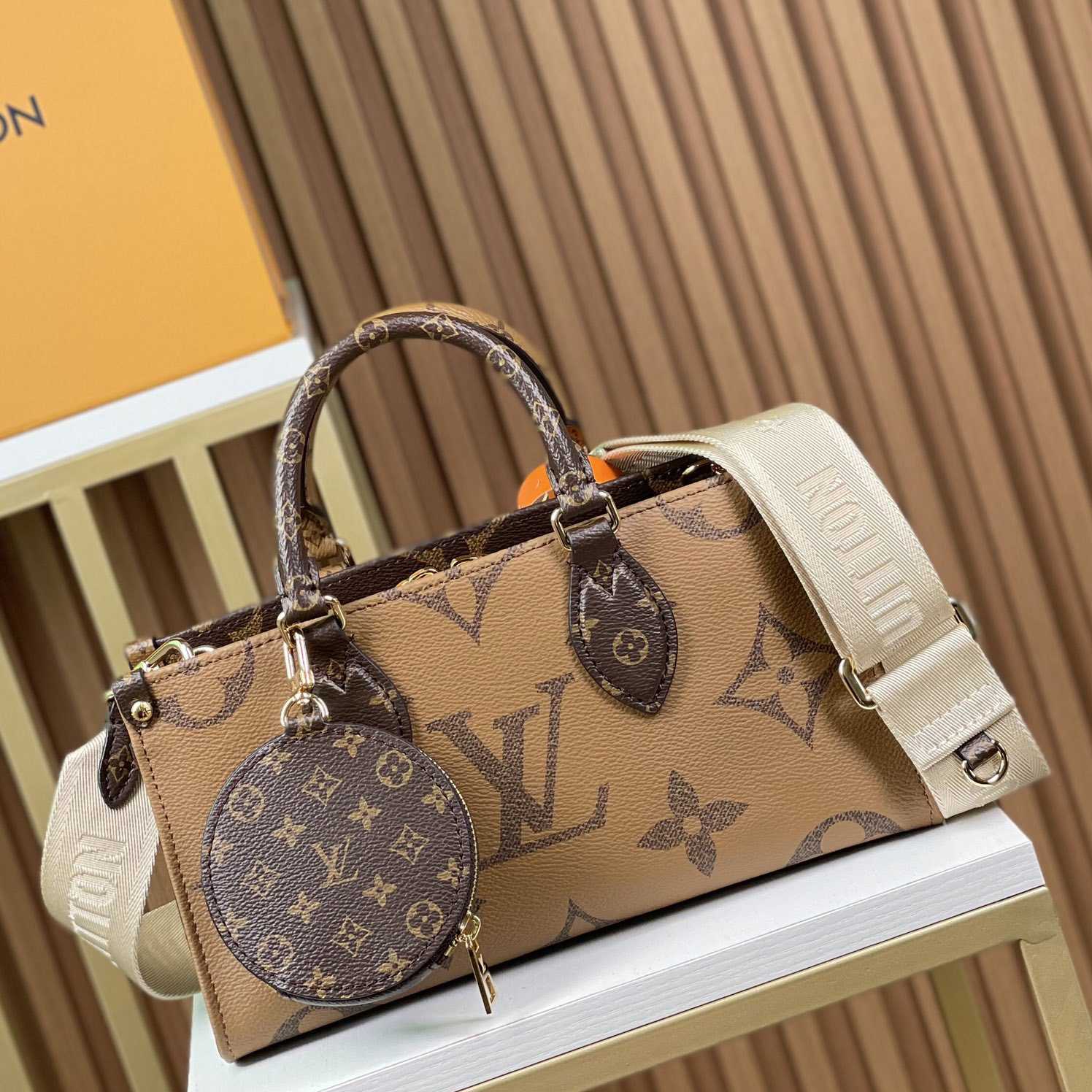 Louis Vuitton OnTheGo Ost West M46653 - EUR FASHION