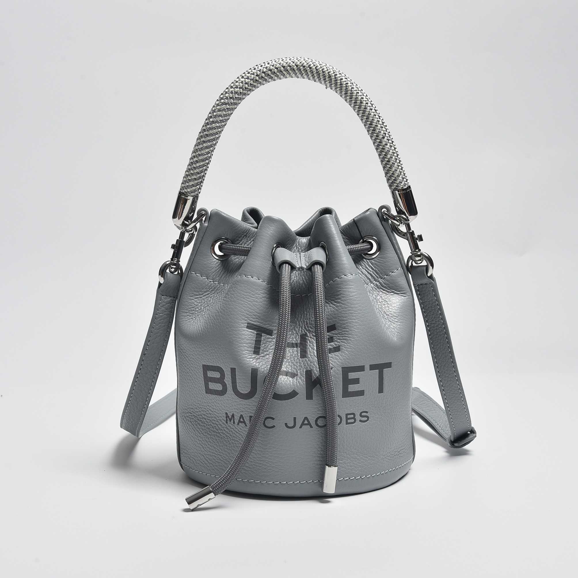 Marc Jacobs Damen-Bucket-Tasche aus Leder - EUR FASHION