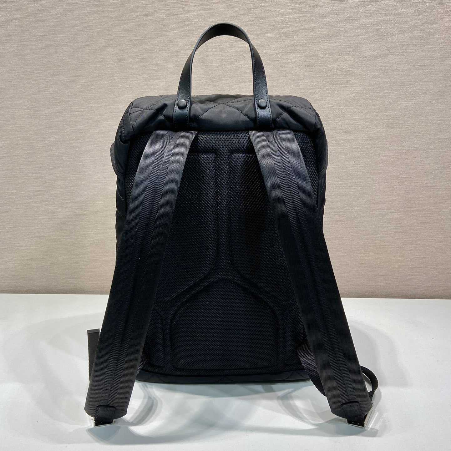 Prada Re-Nylon-Rucksack mit Steppnähten - EUR FASHION