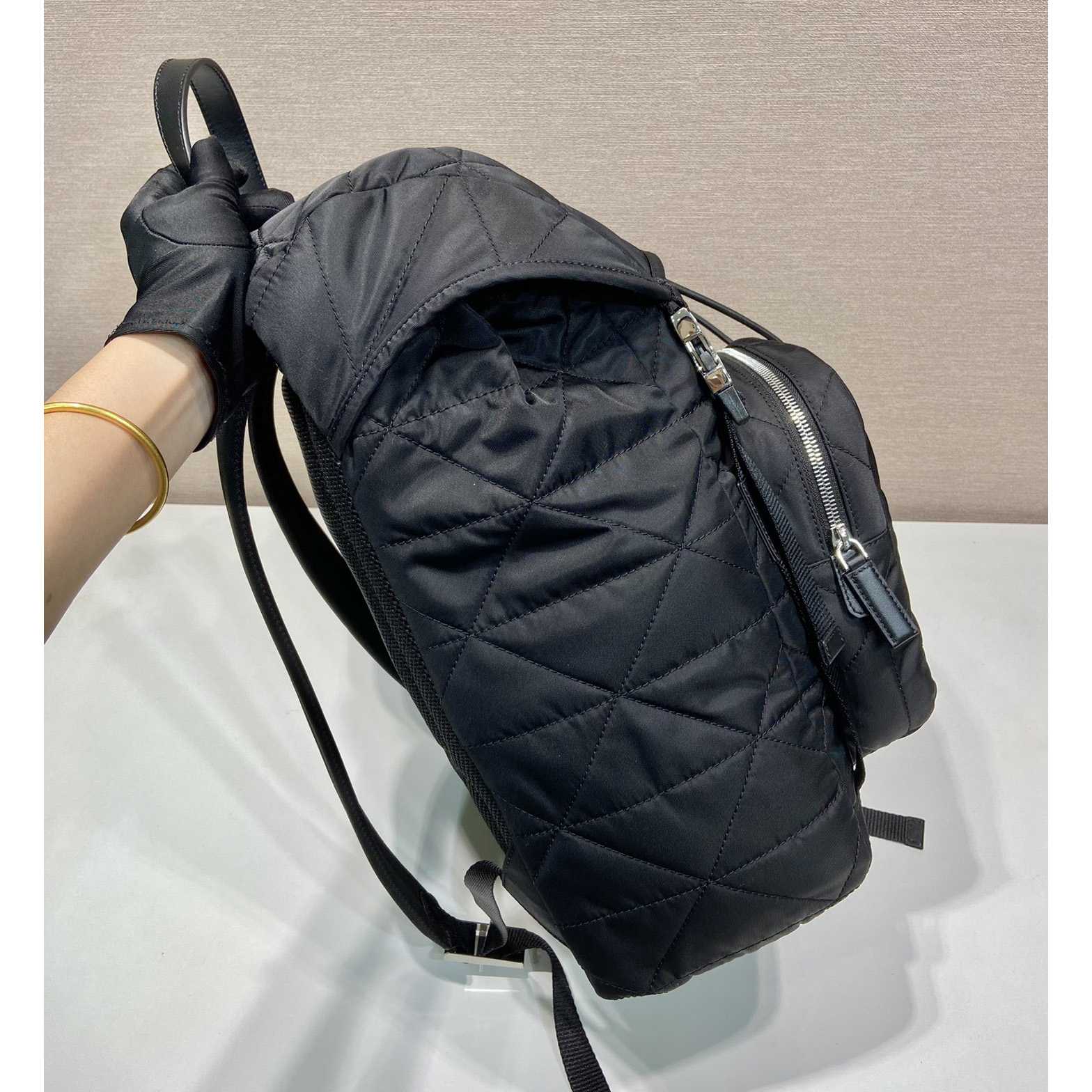 Prada Re-Nylon-Rucksack mit Steppnähten - EUR FASHION