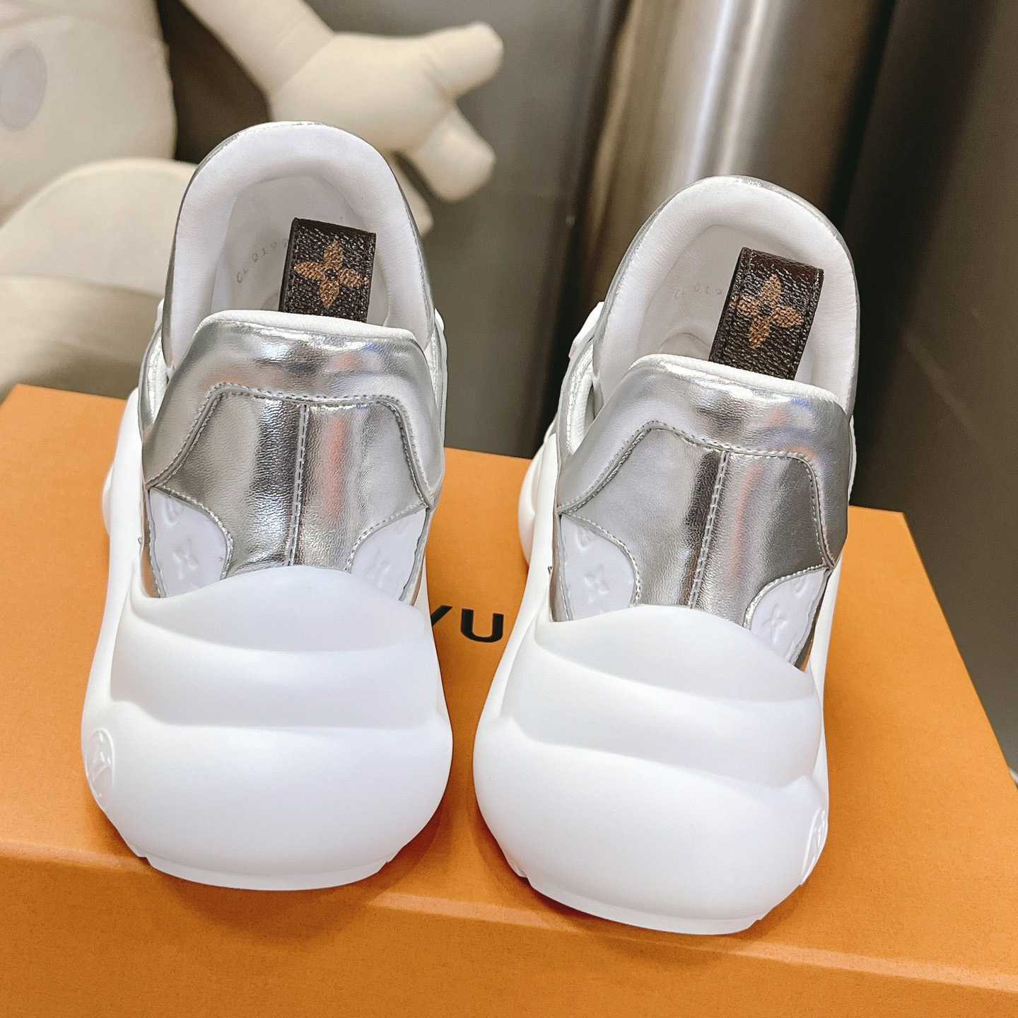 Louis Vuitton LV Archlight Sneaker 1ABVFN - EUR FASHION