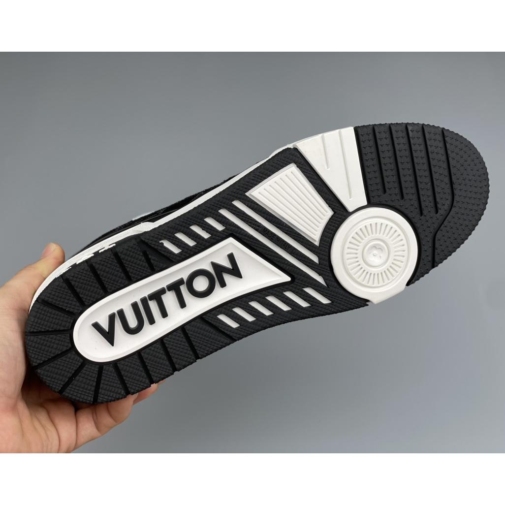 Louis Vuitton Trainer-Sneaker in Schwarz und Weiß (nach britischer Größe) - EUR FASHION