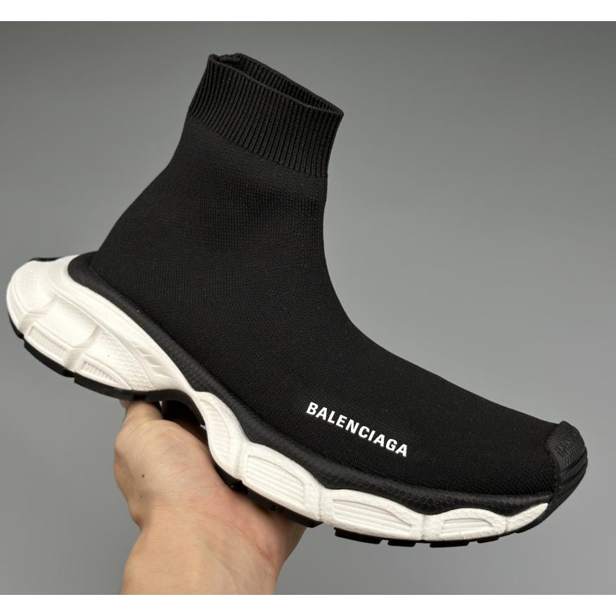 Balenciaga 3XL Sock Sneaker aus recyceltem Strick in Schwarz - EUR FASHION