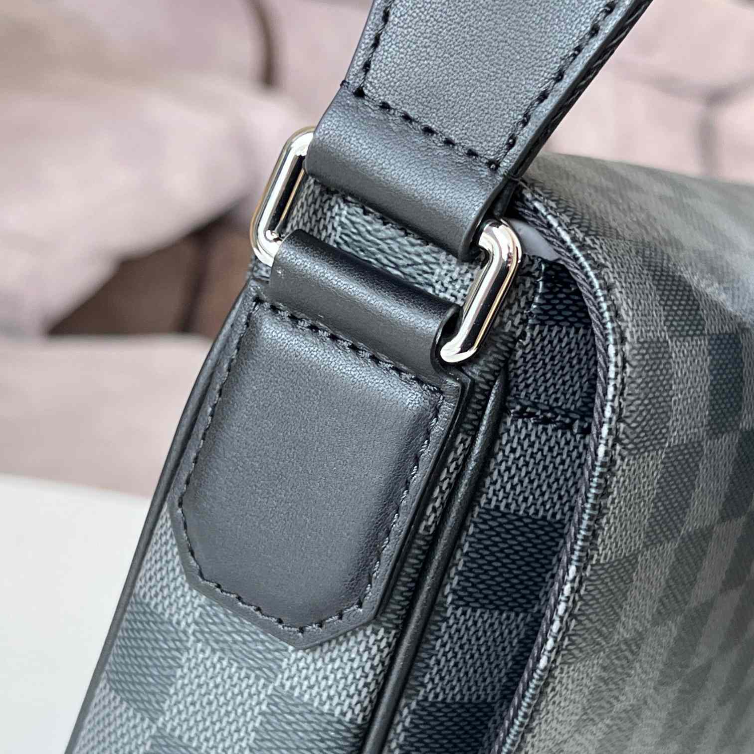 Louis Vuitton District PM (26 x 20 x 7 cm) N42710 - EUR FASHION