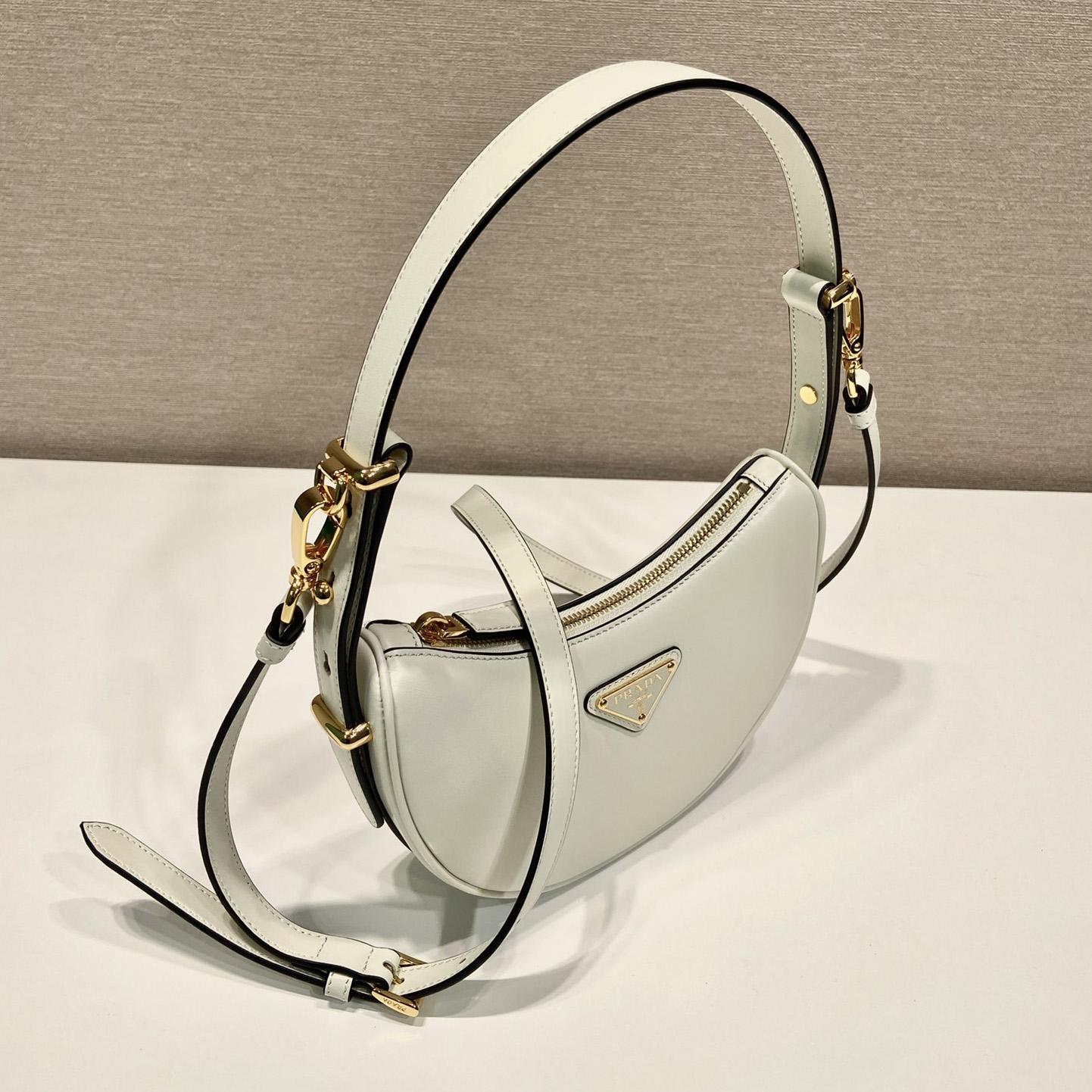 Prada Mini-Umhängetasche aus Arqué-Leder - EUR FASHION