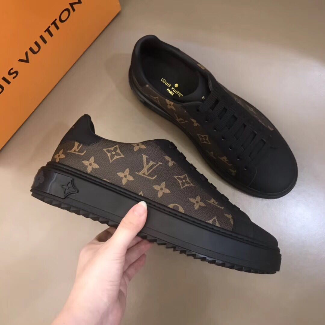 Louis Vuitton-Monogramm-Turnschuhe - EUR FASHION