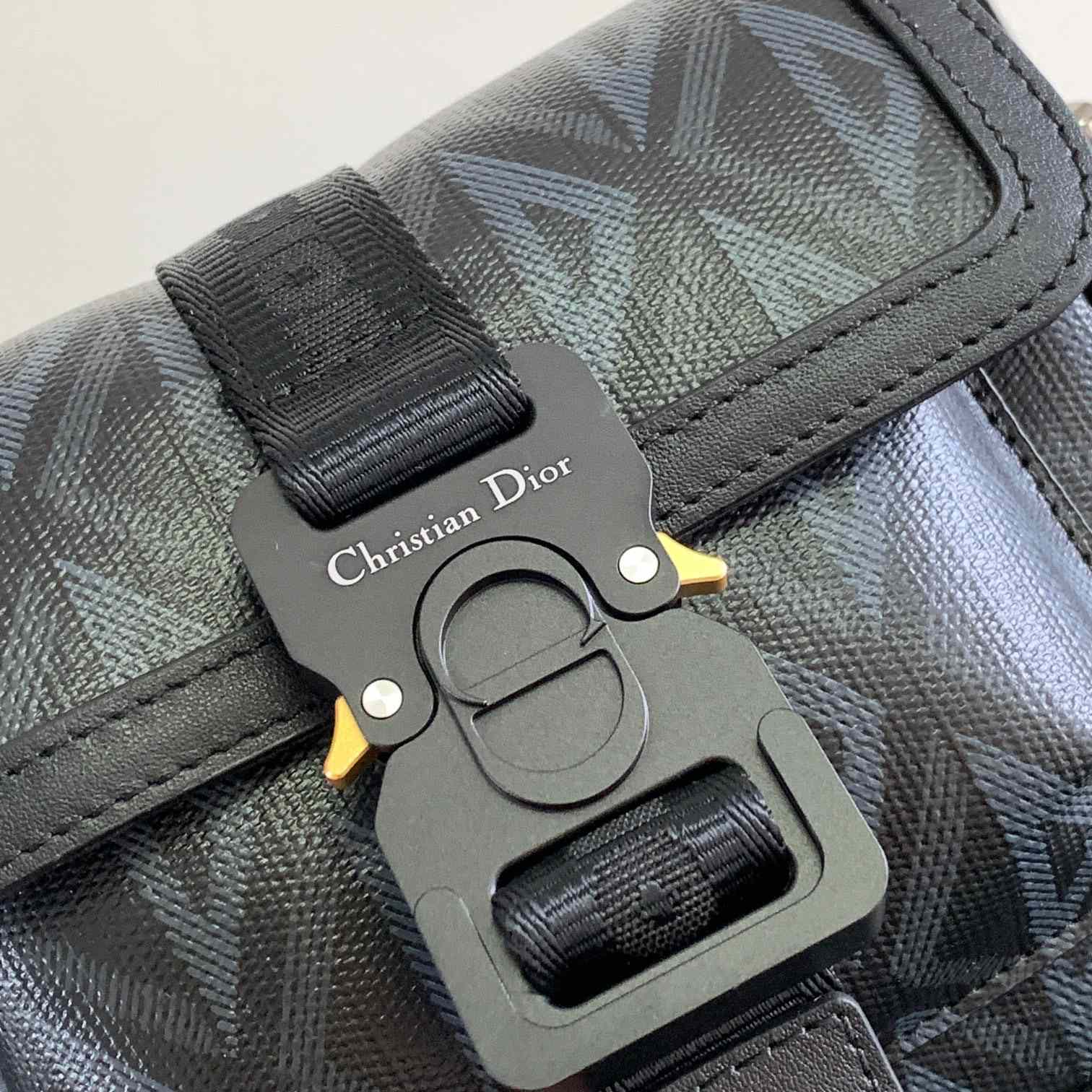 Dior Mini Dior Hit The Road Tasche - EUR FASHION