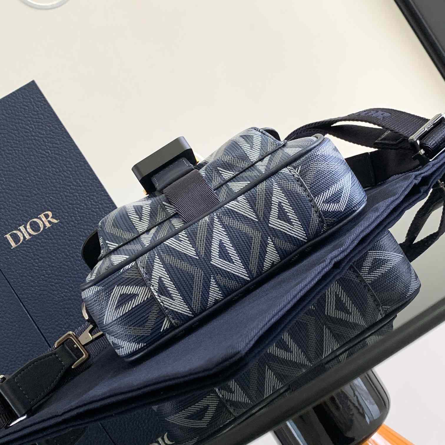 Dior Mini Dior Hit The Road Tasche - EUR FASHION