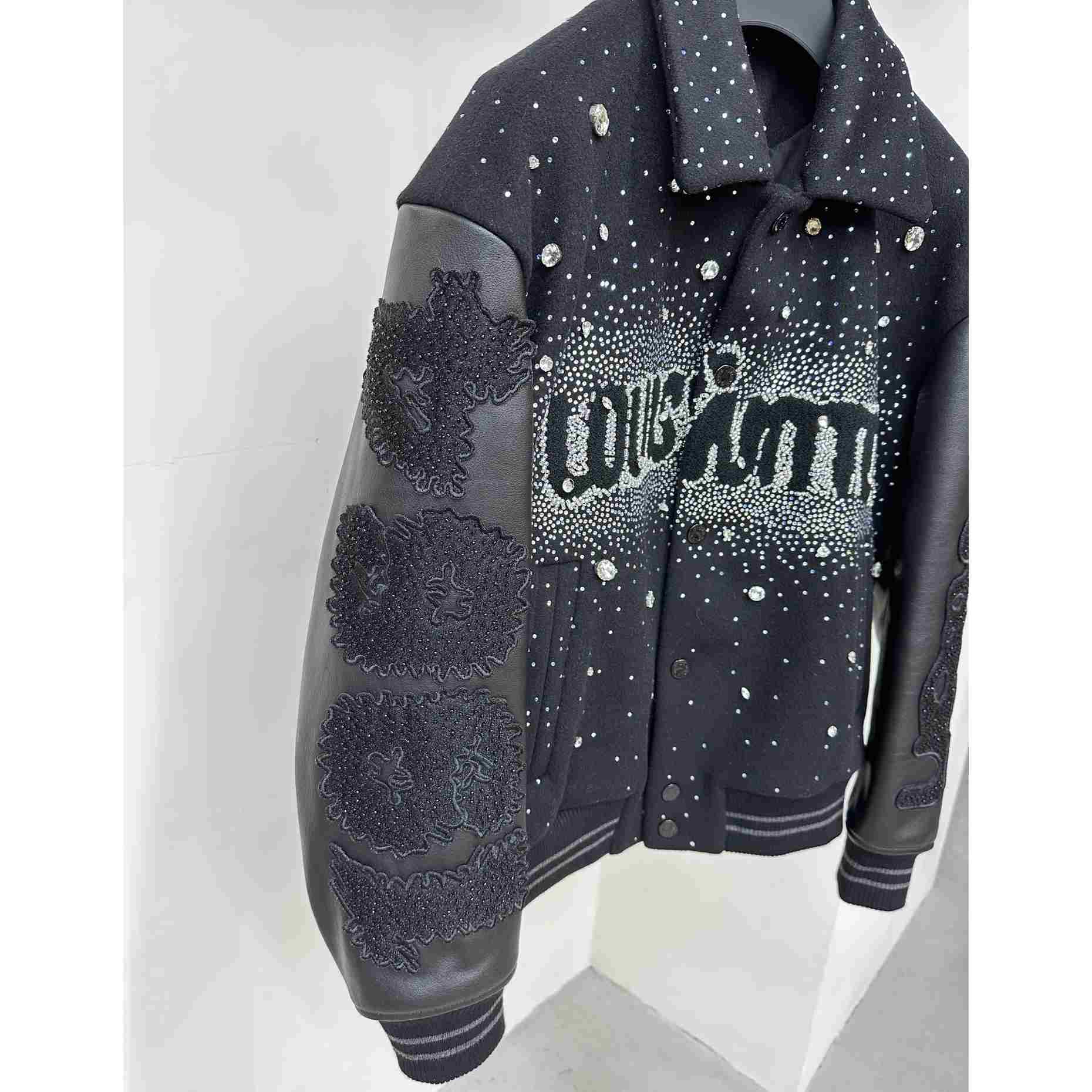 Auf Bestellung gefertigter bestickter College-Blouson von Louis Vuitton 1ABY78 - EUR FASHION