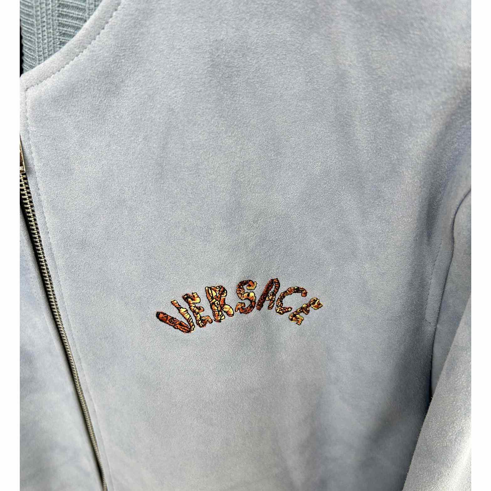 Versace Seashell Barock-Logo-Wildlederjacke - EUR FASHION