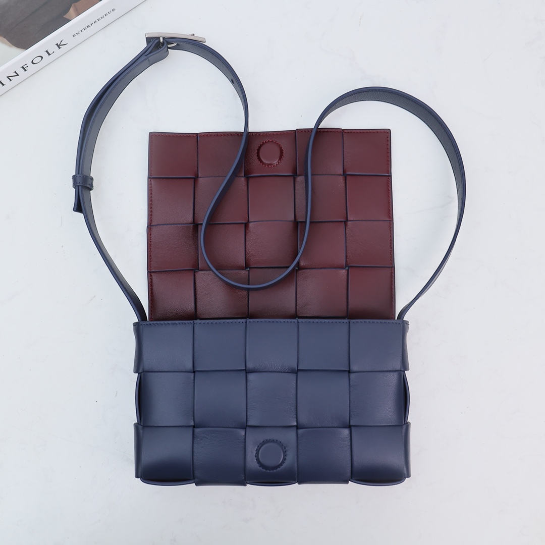 Bottega Veneta Kassette - EUR FASHION