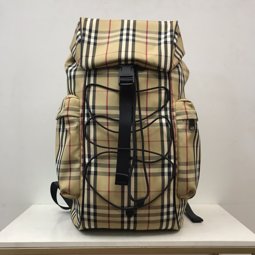 Burberry Murray Archive Check Rucksack mit Kordelzug (30 x 17 x 50 cm) - EUR FASHION