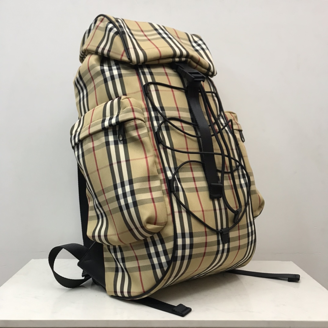 Burberry Murray Archive Check Rucksack mit Kordelzug (30 x 17 x 50 cm) - EUR FASHION