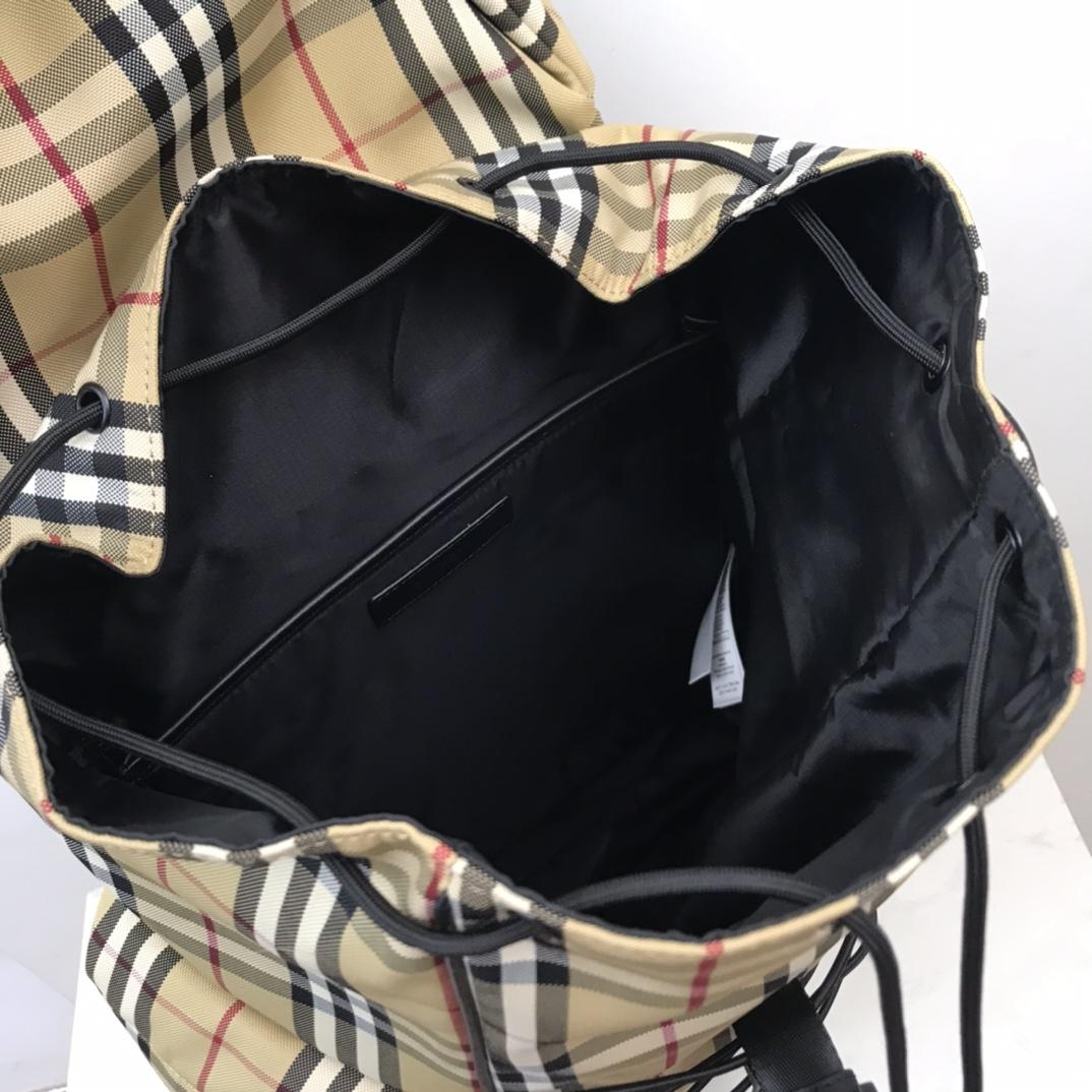 Burberry Murray Archive Check Rucksack mit Kordelzug (30 x 17 x 50 cm) - EUR FASHION