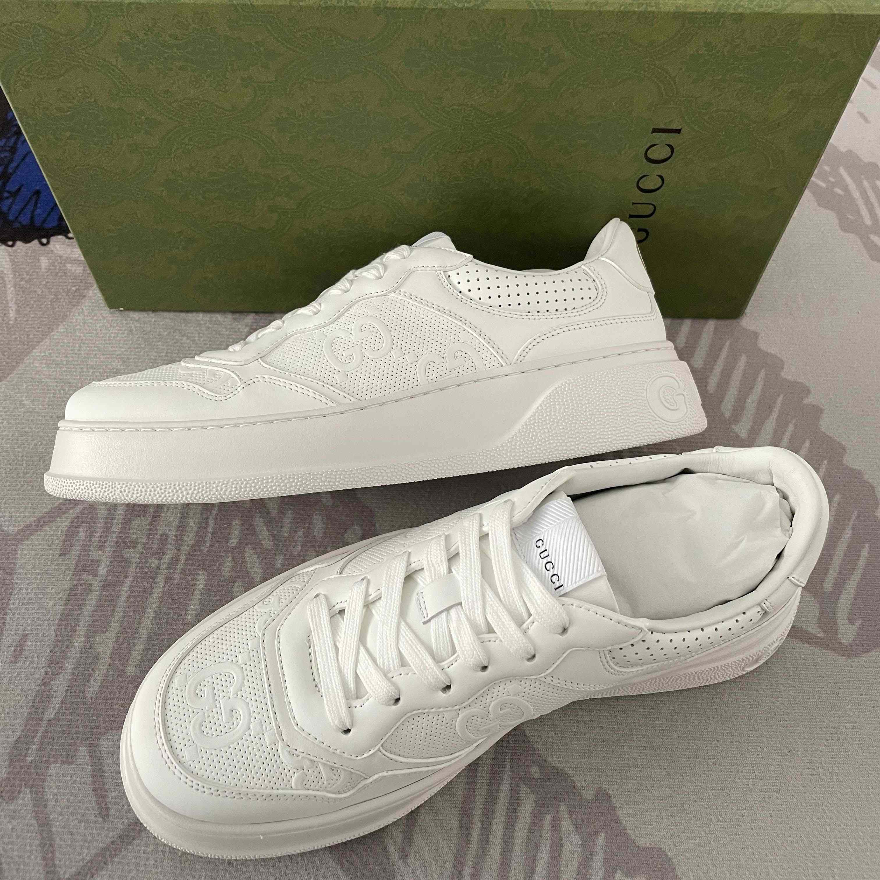 Gucci GG geprägter Sneaker - EUR FASHION
