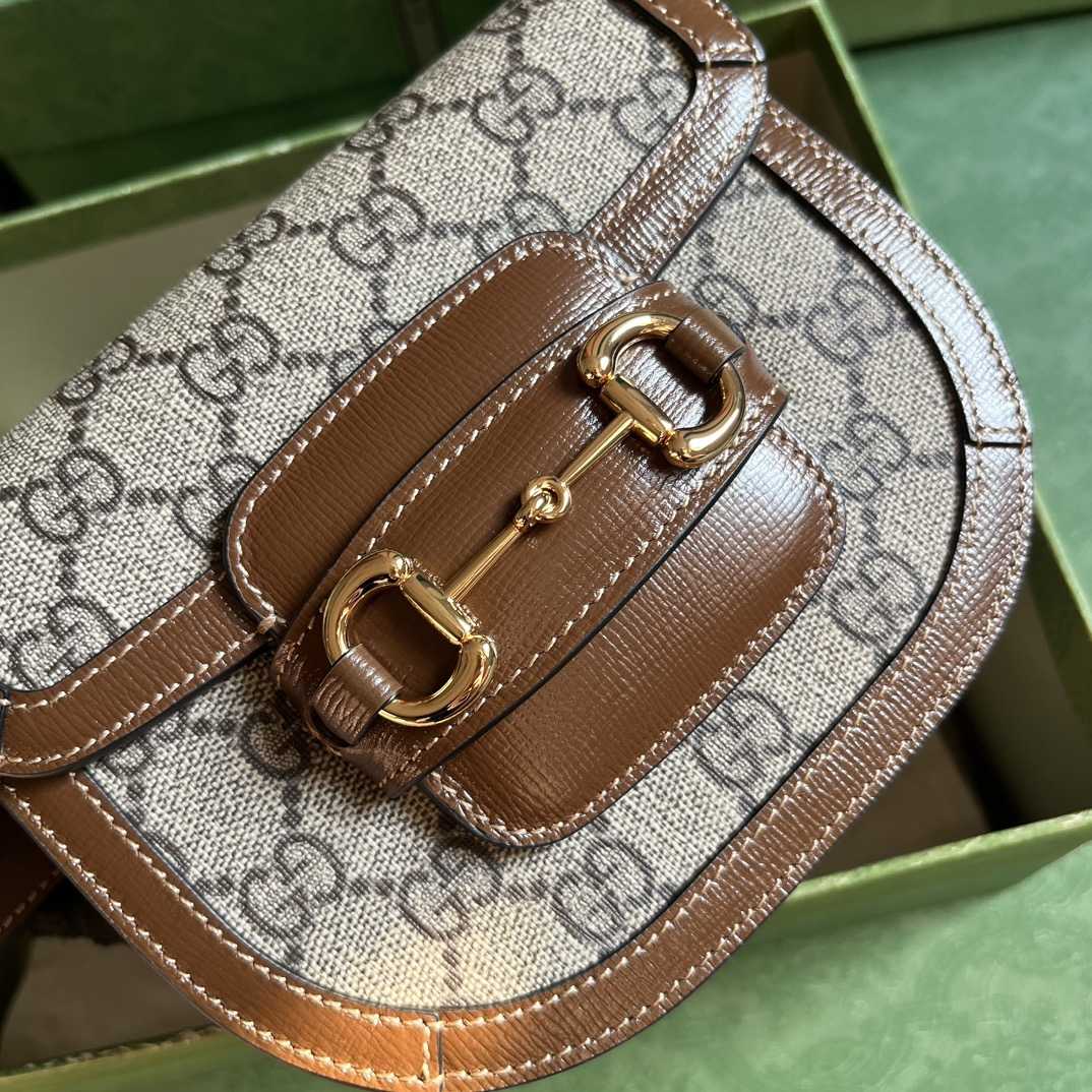 Gucci Horsebit 1955 abgerundete Gürteltasche (16 x 13 x 6,5 cm) - EUR FASHION