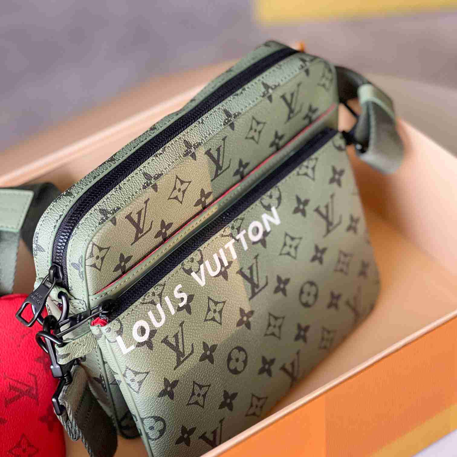 Louis Vuitton Trio Messenger M23783 - EUR FASHION
