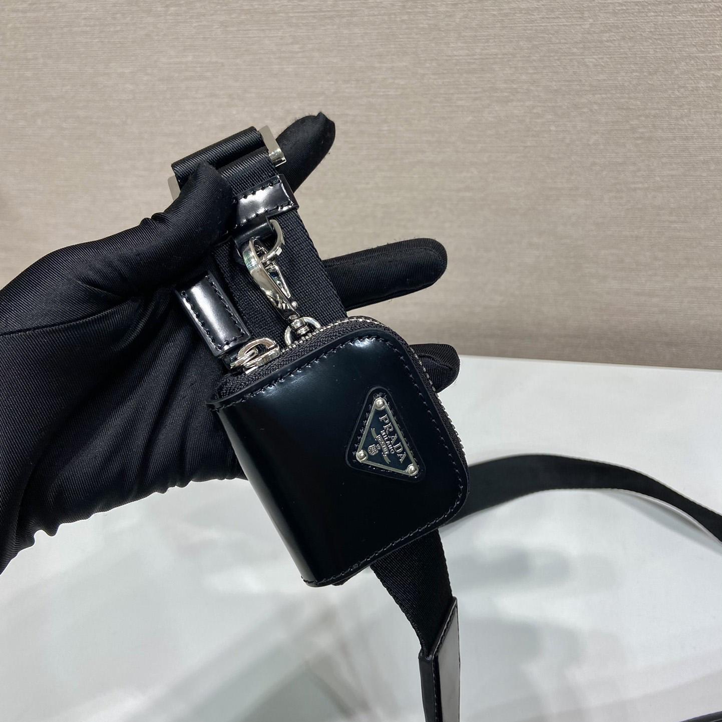 Prada Umhängetasche aus Re-Nylon und gebürstetem Leder - EUR FASHION