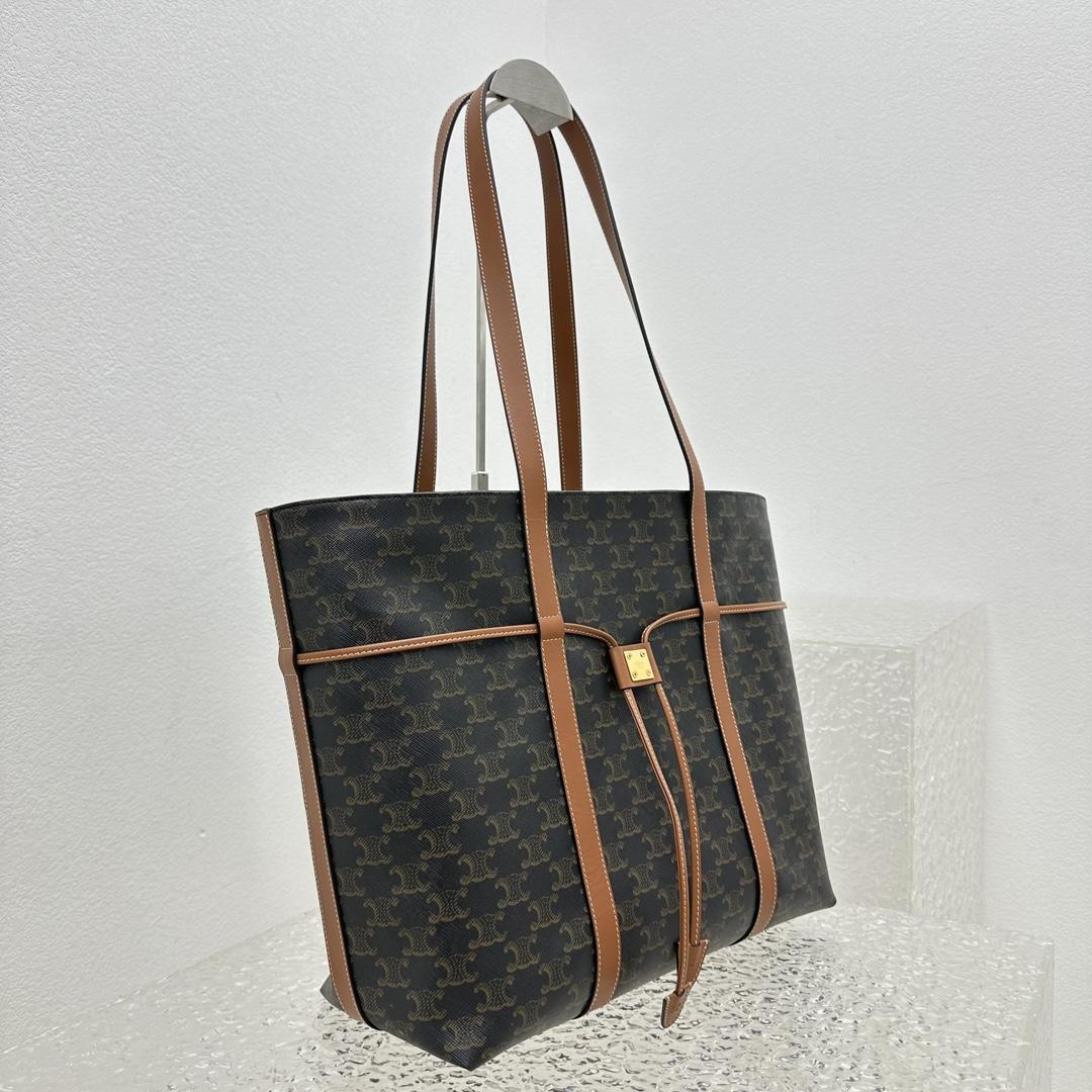 Celine Cabas Kordelzug aus Triomphe-Canvas und hellbraunem Kalbsleder - EUR FASHION