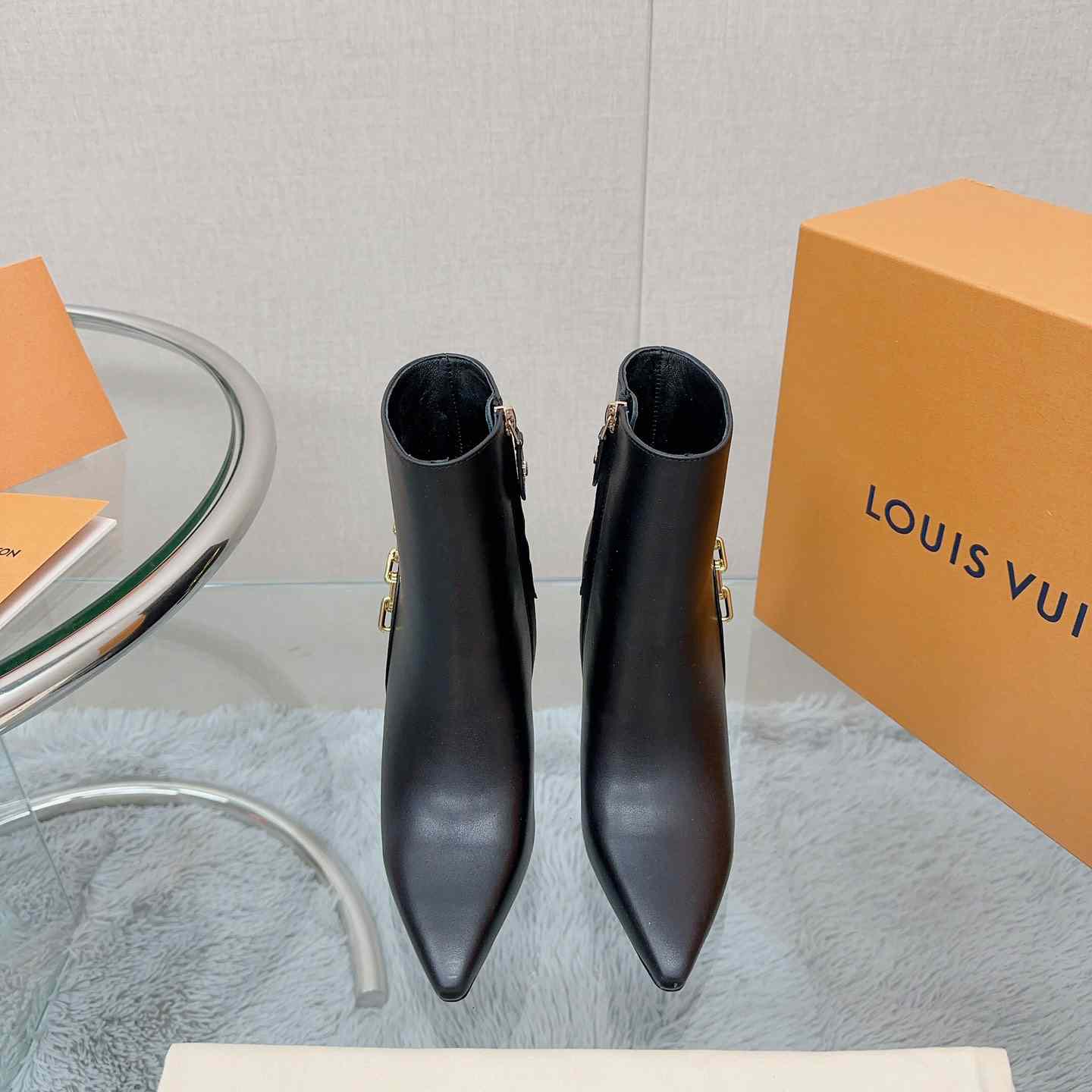Louis Vuitton Glitzer-Stiefelette - EUR FASHION