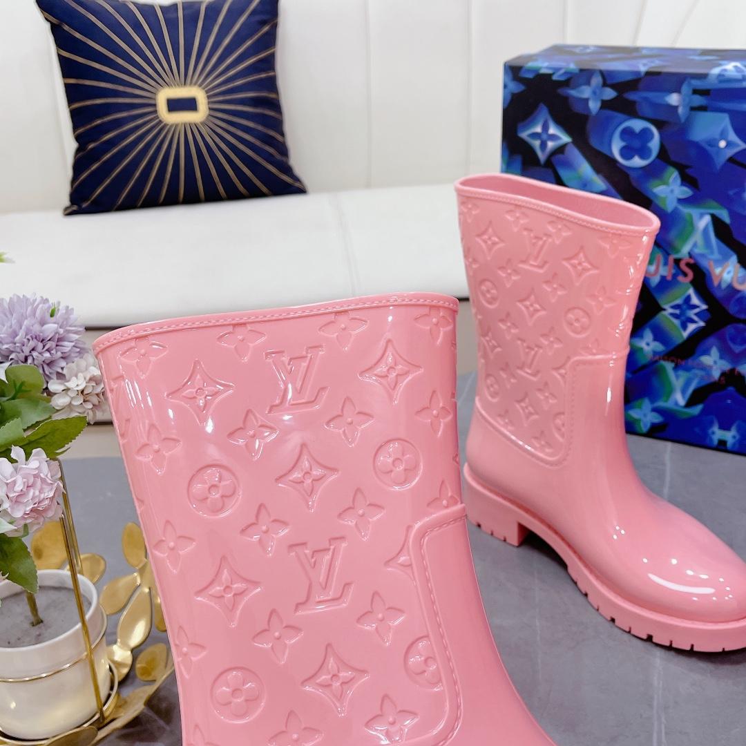 Louis Vuitton bringt flachen Halbstiefel auf den Markt - EUR FASHION