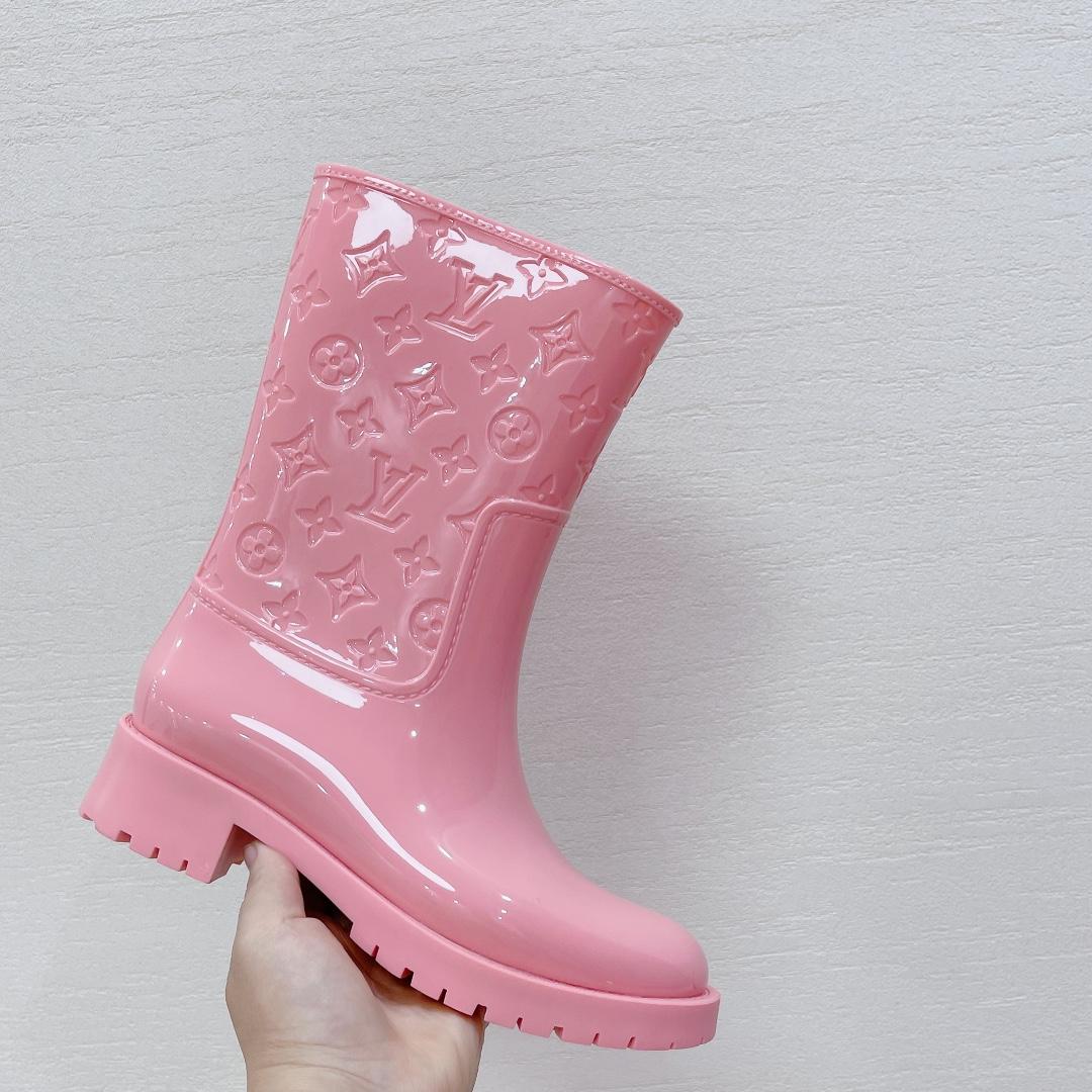 Louis Vuitton bringt flachen Halbstiefel auf den Markt - EUR FASHION