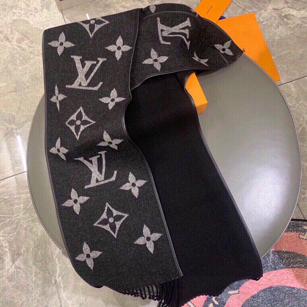 Louis Vuitton Fall For You Scarf - EUR FASHION