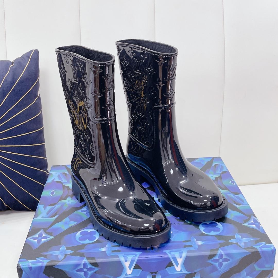 Louis Vuitton bringt flachen Halbstiefel auf den Markt - EUR FASHION