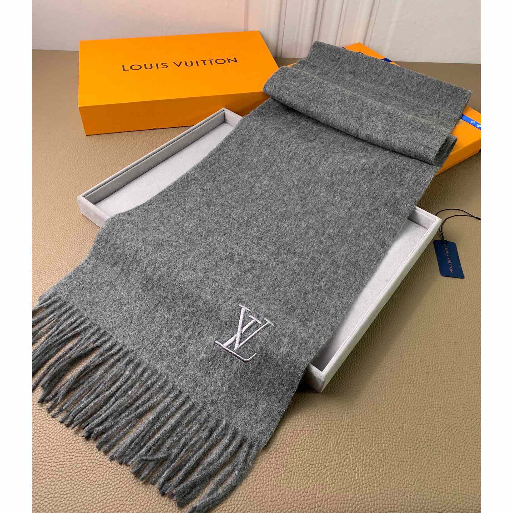 Louis Vuitton Jhelam Scarf - EUR FASHION