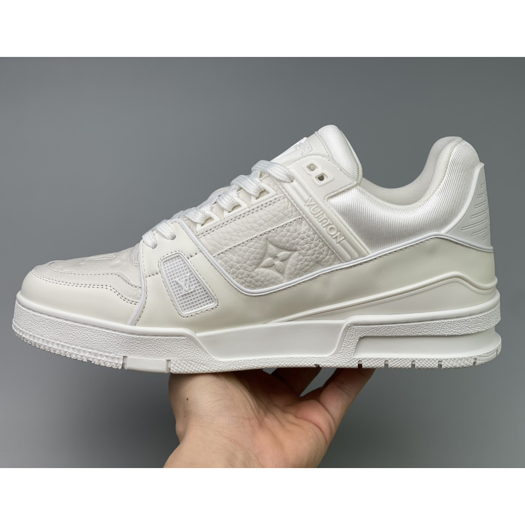 Louis Vuitton Trainer Sneaker (in britischer Größe) - EUR FASHION