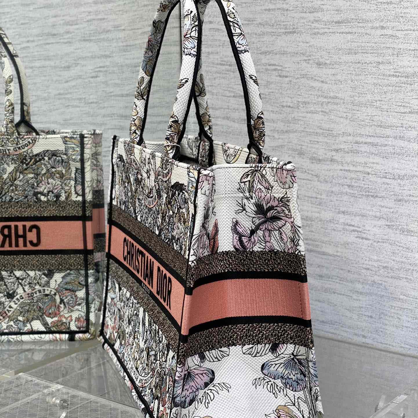 Dior Medium Dior Book Tote - EUR FASHION