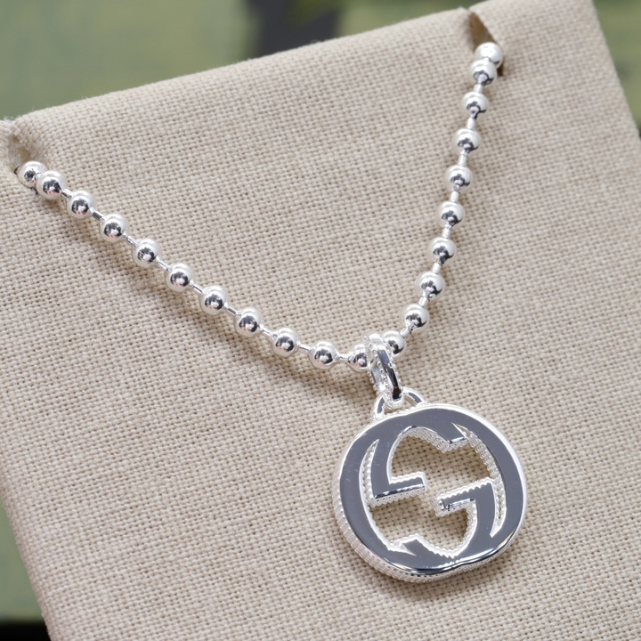 Gucci Interlocking G Necklace In Silver - EUR FASHION