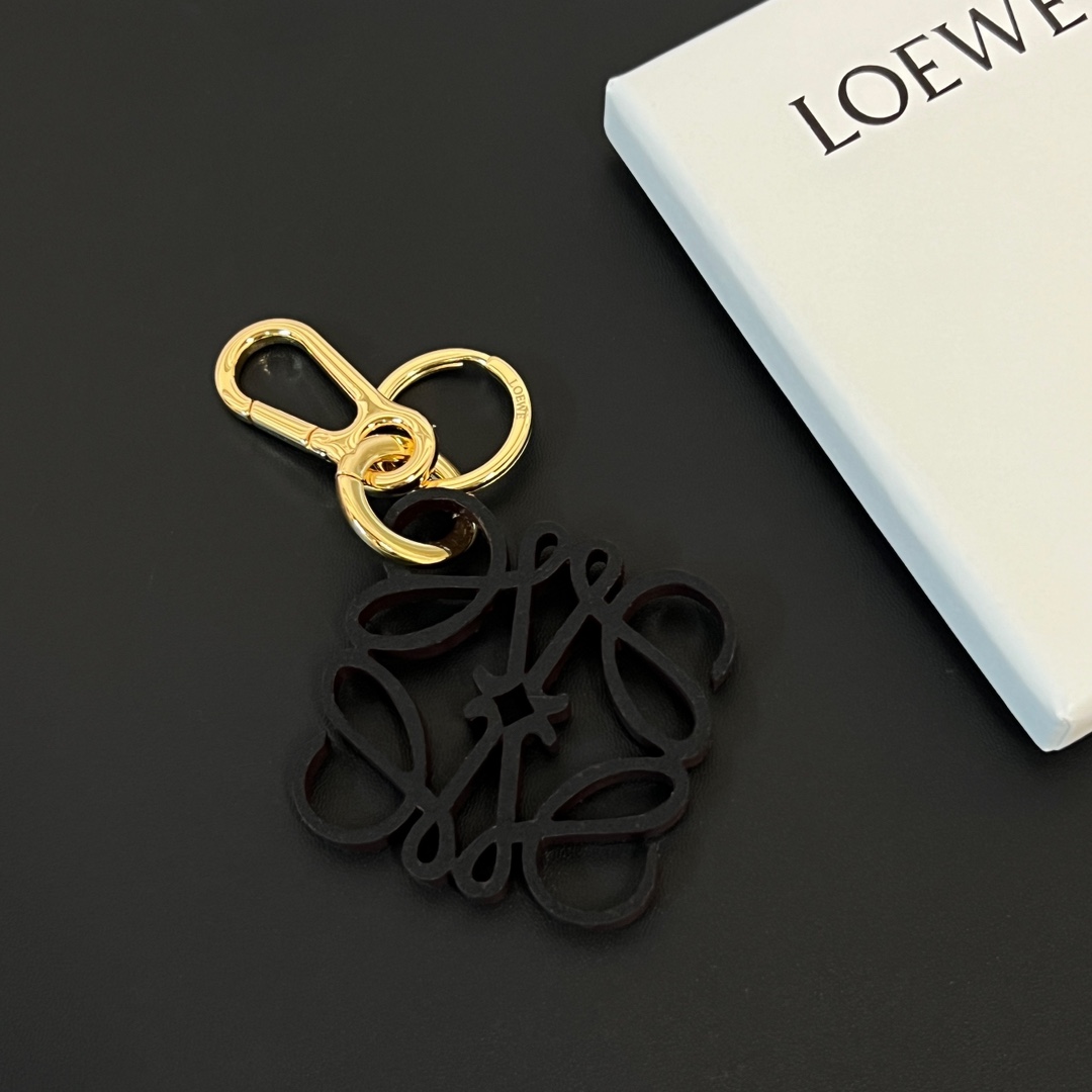 Loewe Anagram Charm In Calfskin - EUR FASHION