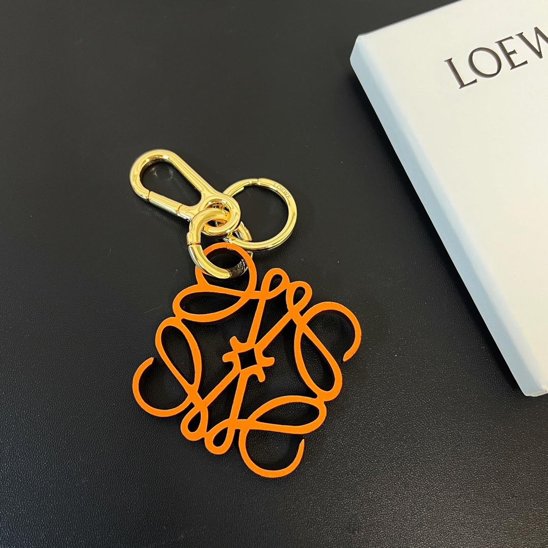 Loewe Anagram Charm In Calfskin - EUR FASHION