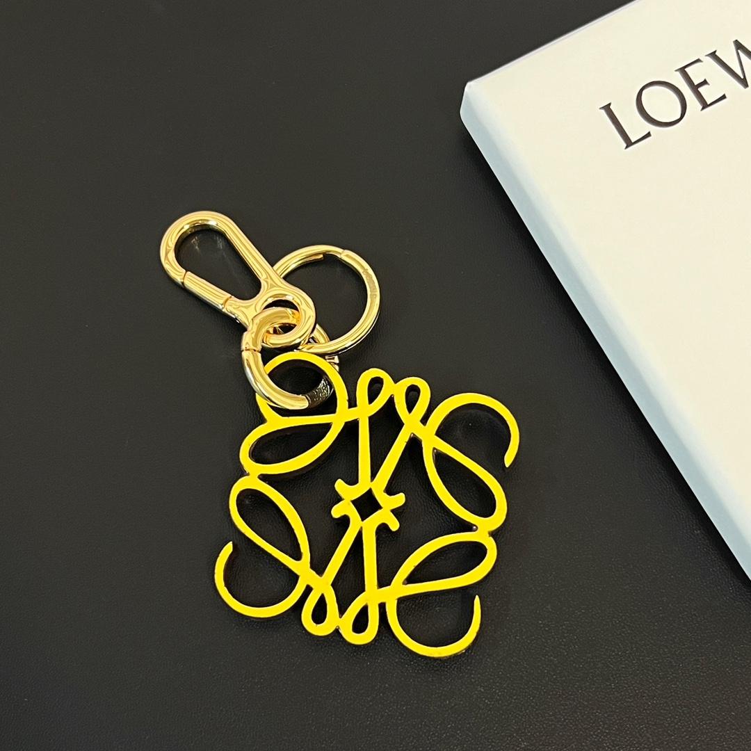 Loewe Anagram Charm In Calfskin - EUR FASHION