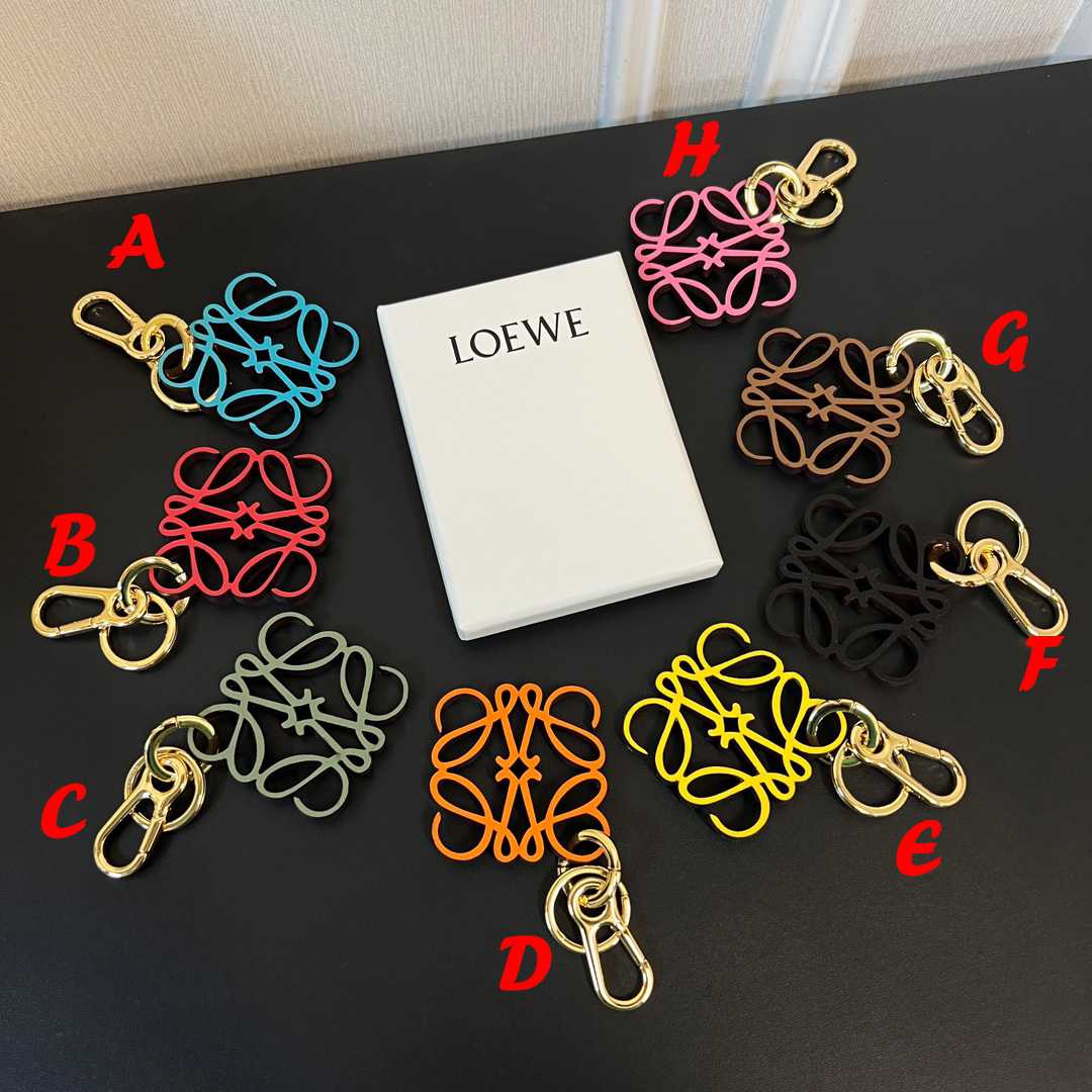 Loewe Anagram Charm In Calfskin - EUR FASHION