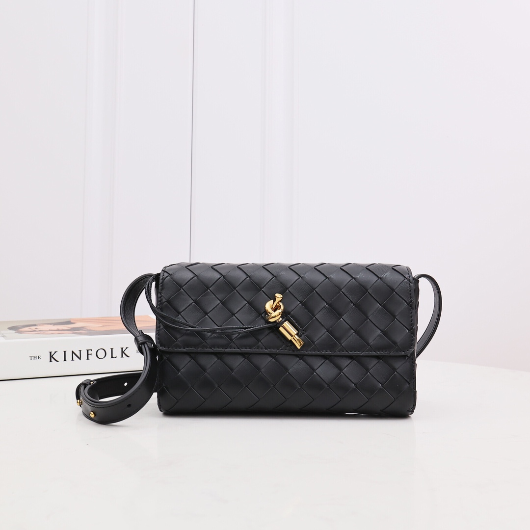 Bottega Veneta Mini Andiamo Umhängetasche<br>
 - EUR FASHION