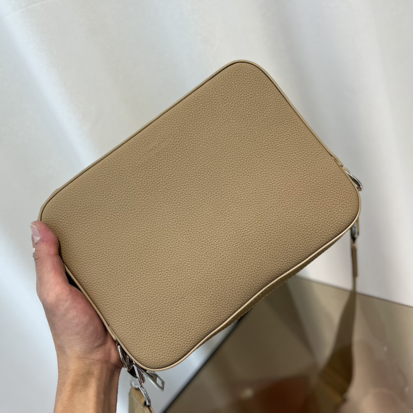 Louis Vuitton Fastline Umhängetasche M23710<br>
 - EUR FASHION