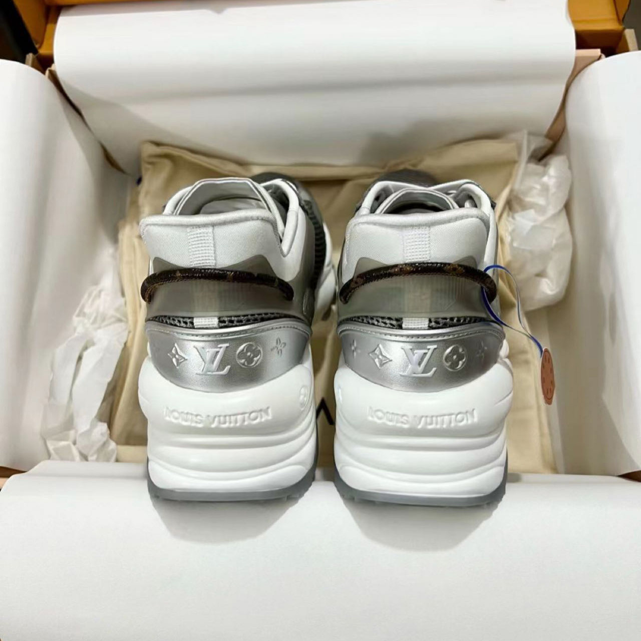 Louis Vuitton Run 55 Sneaker<br>
 - EUR FASHION