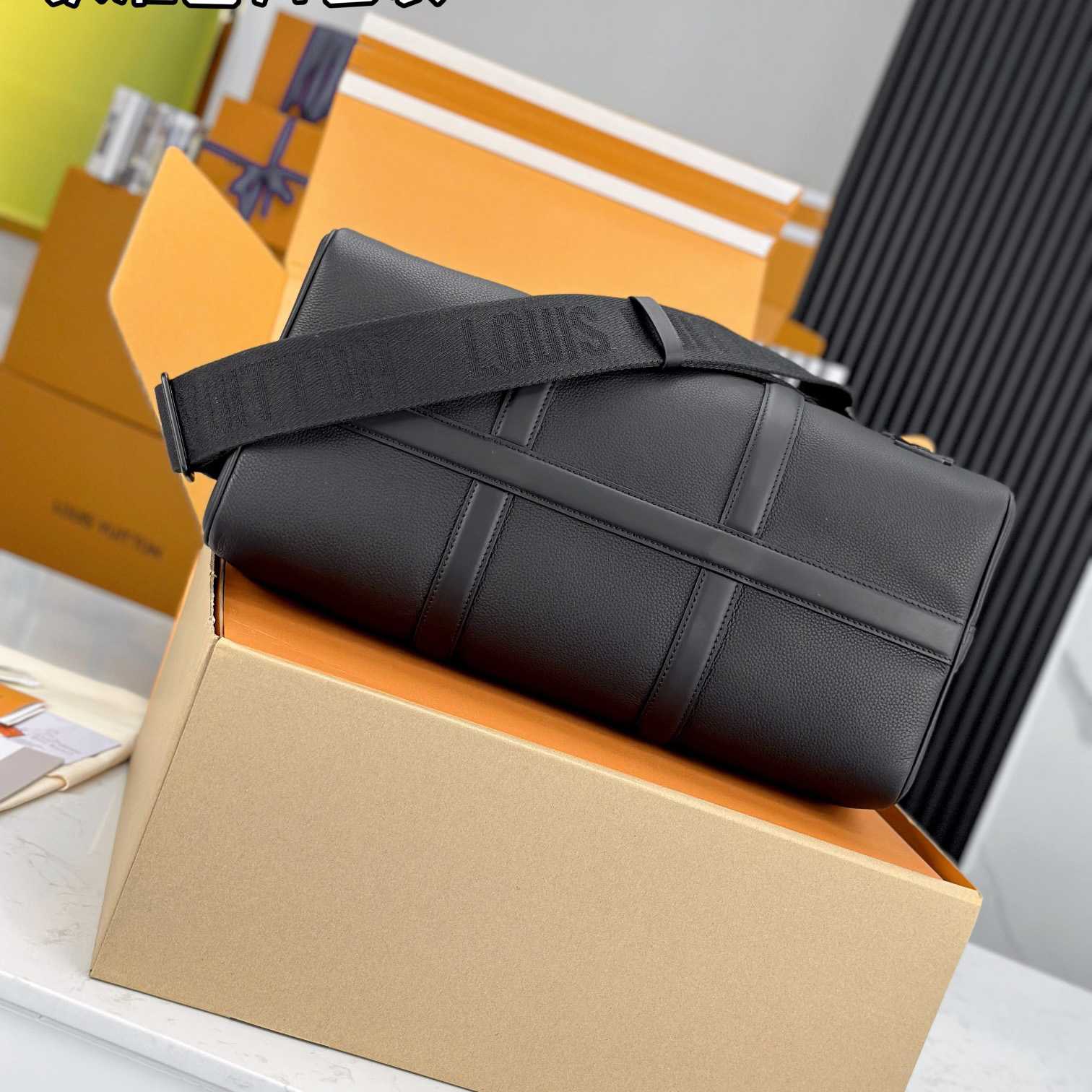 Louis Vuitton Keepall Bandoulière 40 M57088<br>
 - EUR FASHION