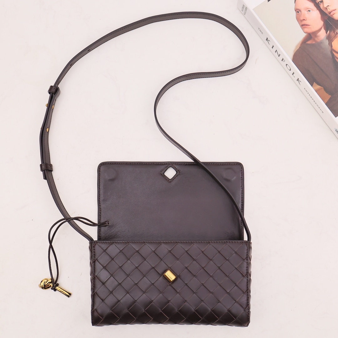 Bottega Veneta Mini Andiamo Umhängetasche<br>
 - EUR FASHION