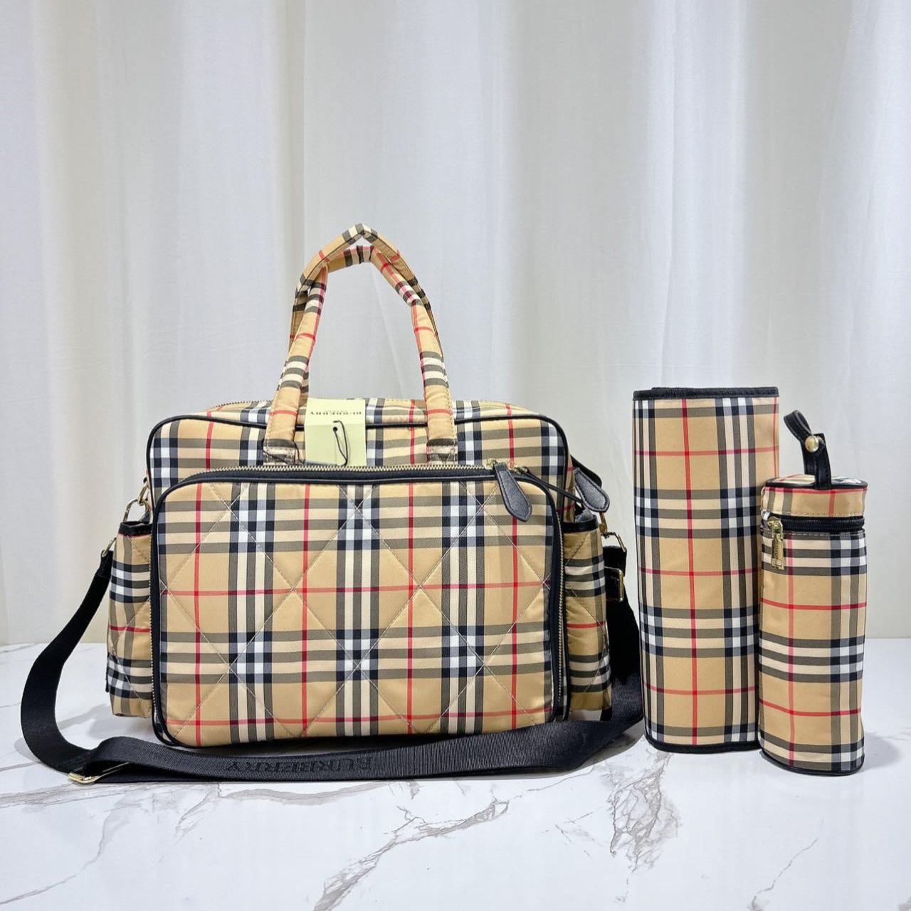 Burberry Check Baby-Wickeltasche<br>
 - EUR FASHION