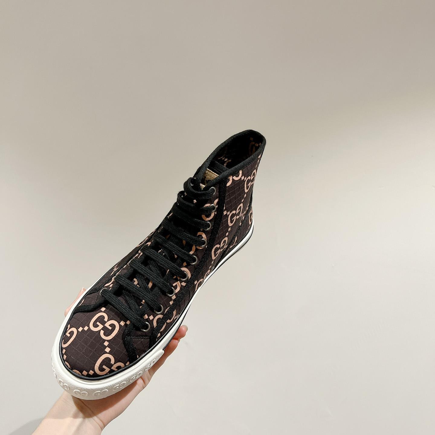Gucci Tennis 1977 High-Top-Sneaker (in britischer Größe)<br>
 - EUR FASHION